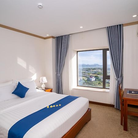 Navy Hotel Cam Ranh Extérieur photo