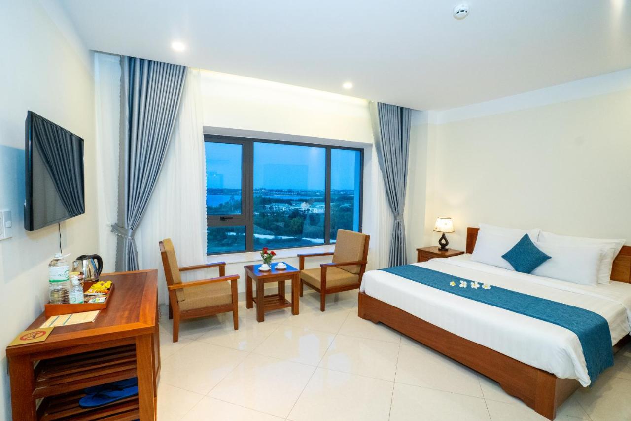 Navy Hotel Cam Ranh Extérieur photo