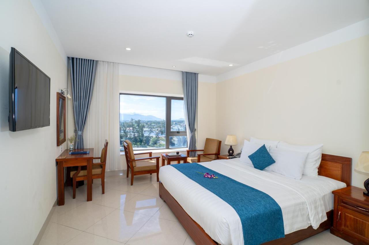 Navy Hotel Cam Ranh Extérieur photo