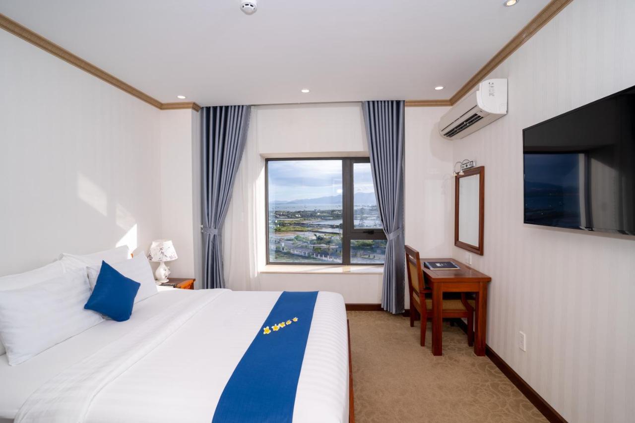 Navy Hotel Cam Ranh Extérieur photo