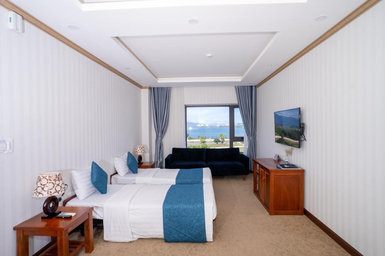 Navy Hotel Cam Ranh Extérieur photo