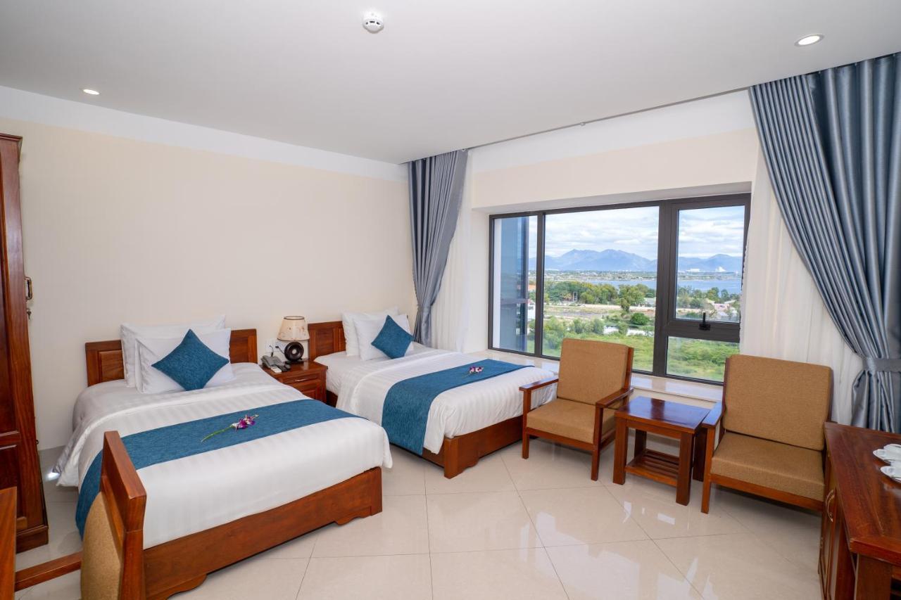 Navy Hotel Cam Ranh Extérieur photo