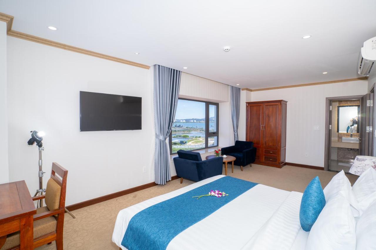 Navy Hotel Cam Ranh Extérieur photo