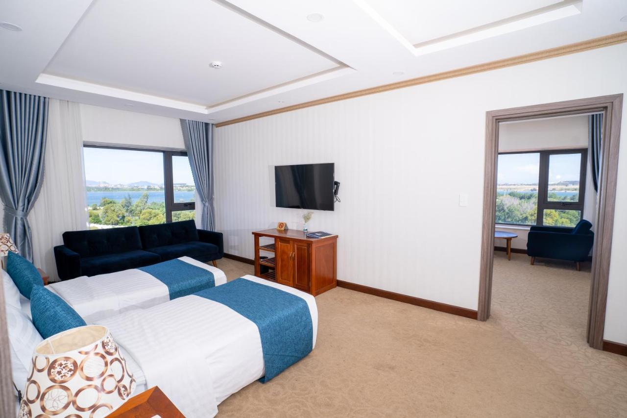 Navy Hotel Cam Ranh Extérieur photo