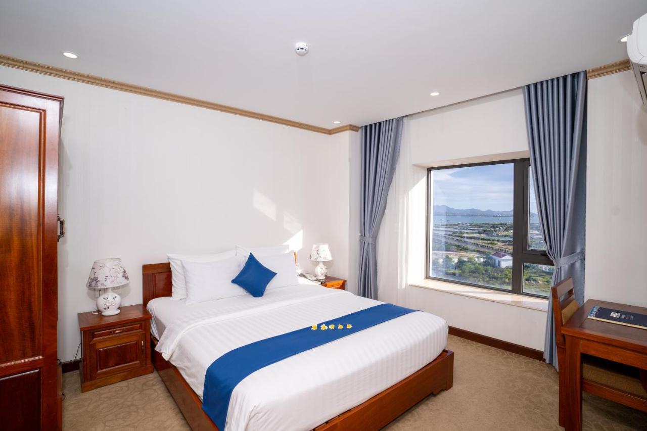 Navy Hotel Cam Ranh Extérieur photo