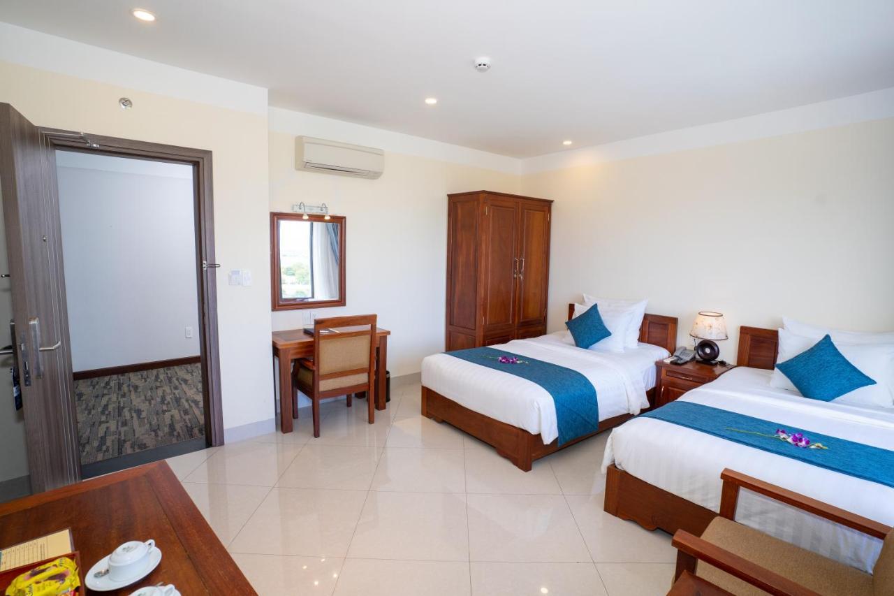 Navy Hotel Cam Ranh Extérieur photo