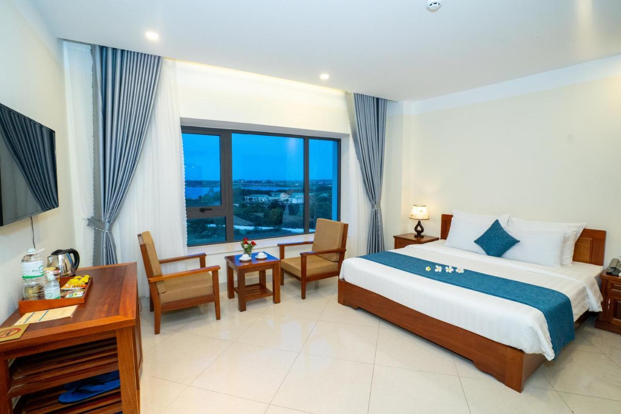 Navy Hotel Cam Ranh Extérieur photo