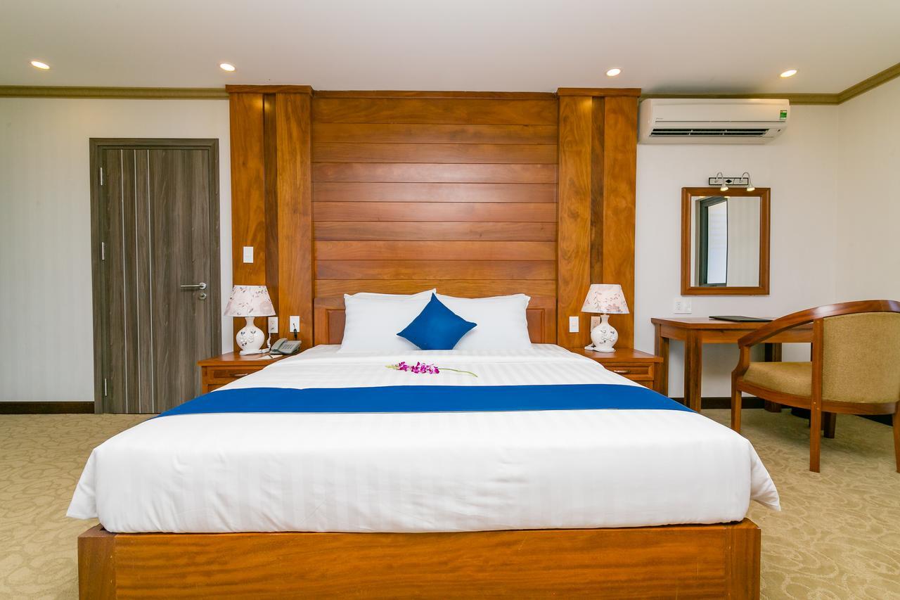 Navy Hotel Cam Ranh Extérieur photo