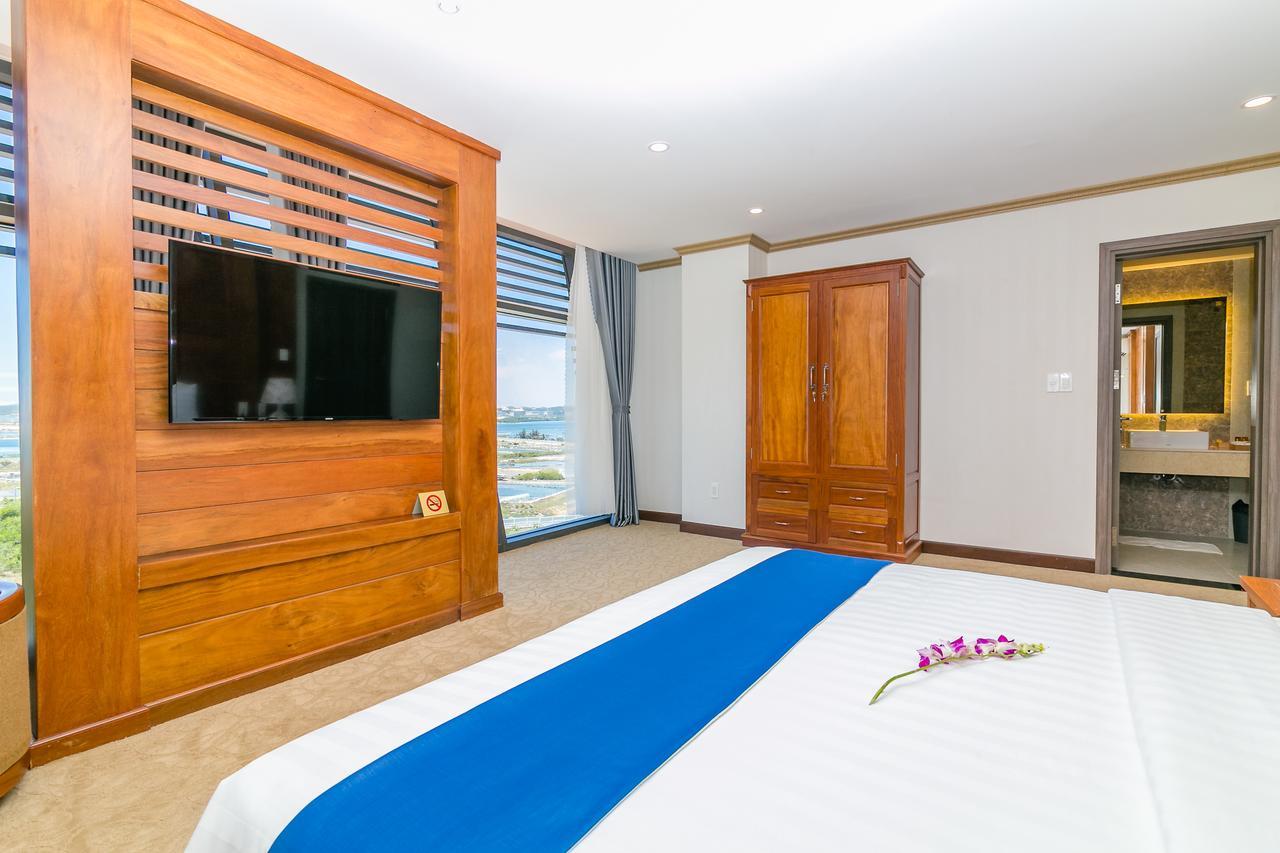 Navy Hotel Cam Ranh Extérieur photo